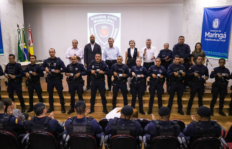 Guarda Municipal de Maringá entrega porte de arma para 38 novos agentes