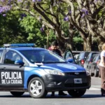 Homem é preso por manter filho de 11 anos trancado em jaula