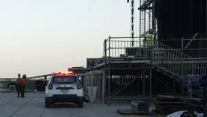 Homem morre em montagem do palco da cantora Shakira em Copacabana