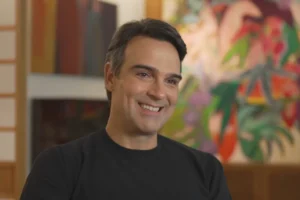 Homens famosos que escondem a calvície