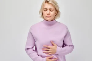 Intestino inflamado: sinais de alerta e como evitar o problema