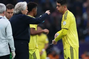 Jorge Jesus é criticado no Al Nassr: “Tem de aprender com os erros”