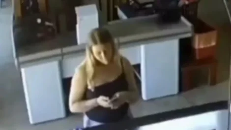 Jovem atacada por mulher com fogo morre após dias internada em MG; veja