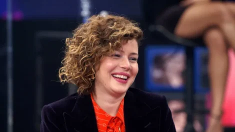 Leandra Leal diz que filha de 11 anos tem ciúme dela em cenas de beijo em 'Coração Acelerado'