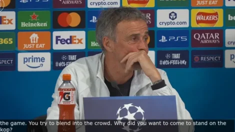 Luis Enrique arranca risos na coletiva de imprensa: “Não percebi um c...”