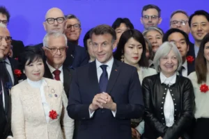 Macron critica imprevisibilidade dos EUA e defende Europa estável