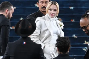 Madonna confirma novo álbum após apagar suas publicações no Instagram