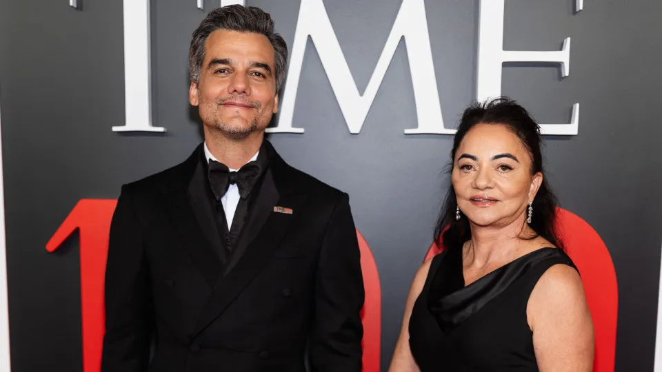 Mãe de Wagner Moura encanta americanos em festa da revista Time