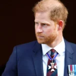 Mensagens íntimas de Harry com jornalista vêm à tona e agitam tribunal