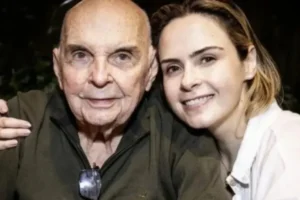 Morre pai de Ana Paula Renault, e família decide não avisá-la