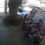 Motorista é flagrado dirigindo sobre ciclovia na Avenida Gastão