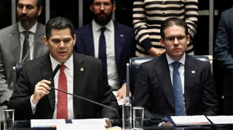 Motta e Alcolumbre são vistos de forma negativa por mais de 80%, diz pesquisa