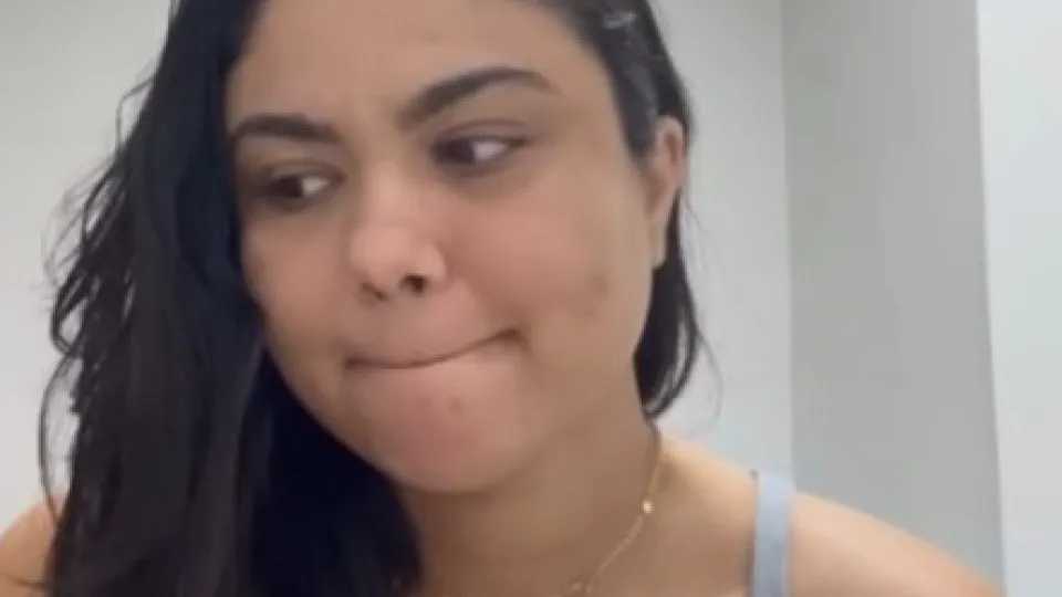 Mulher perde duas casas e casamento após vício em apostas: "Perdi tudo"