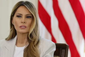 "Nunca fui amiga de Epstein. Não sou uma vítima", diz Melania Trump