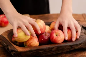O que acontece com seu corpo ao comer maçã todos os dias