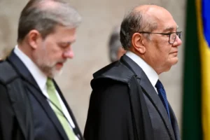 Oposição diz que ministros do STF ameaçam Congresso e busca Fux e Mendonça