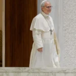 Papa minimiza tensão com Trump e diz que não quer debater com ele