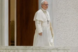 Papa minimiza tensão com Trump e diz que não quer debater com ele