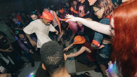 Para os amantes da arte e para os fãs de carros, o fim de semana em Maringá promete muita emoção; confira as opções na Agenda Cultural