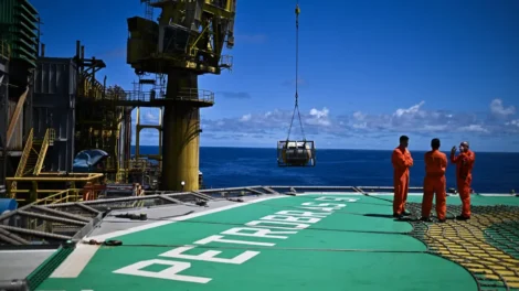 Petrobras quer zerar dependência de diesel importado em até 5 anos