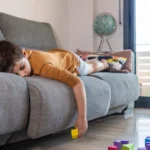 Psicólogos revelam regra emocional que os pais se esquecem de ensinar