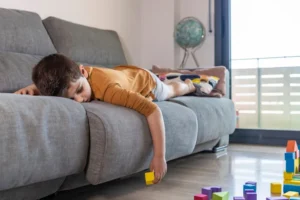 Psicólogos revelam regra emocional que os pais se esquecem de ensinar