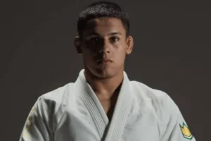 Quem é Mica Galvão, campeão de jiu-jítsu que teve o pai preso