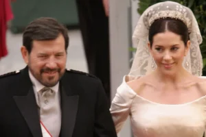 Rainha Mary da Dinamarca anuncia morte do pai aos 84 anos