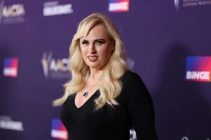 Rebel Wilson desabafa: "Acho que nunca terei um corpo de biquíni"