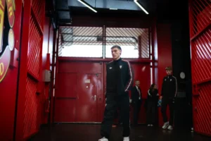 Reformulação no Manchester United: 8 jogadores deixam o clube