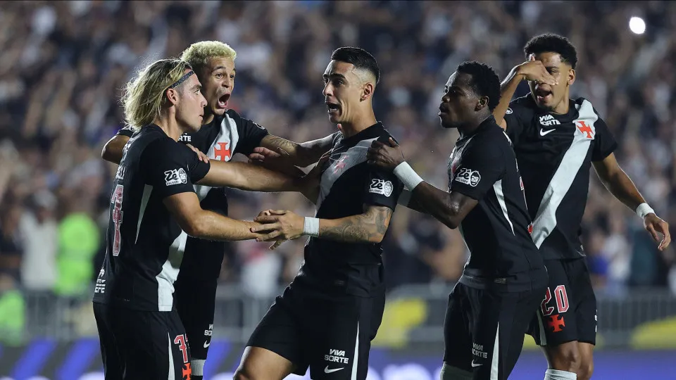 Spinelli decide, Vasco vence Paysandu e larga em vantagem na Copa do Brasil