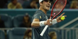 Tênis: João Fonseca avança para quartas de final em Monte Carlo