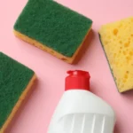 Truque simples faz com que a esponja de limpeza dure muito mais