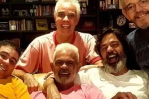 “Vai jogar botão com papai”: Bruno Mazzeo se despede do irmão Duda Anysio