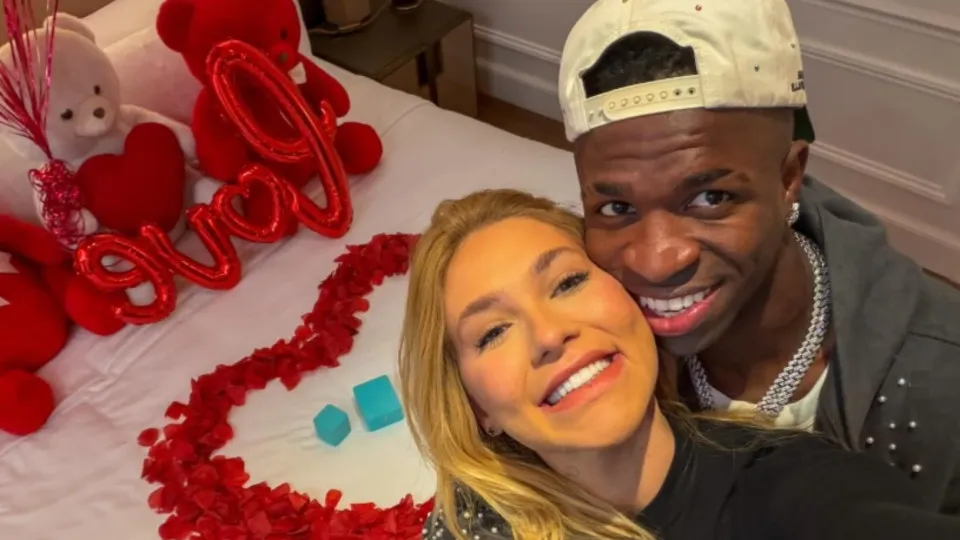 Vini Jr. reclama de look de Virginia, e ela dispara: "Não me conhece"