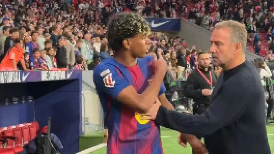 Yamal ignora Flick e deixa campo furioso após vitória do Barça; Veja