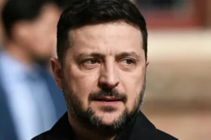 Zelensky expressa condolências após tiroteio em Kiev que fez seis mortos
