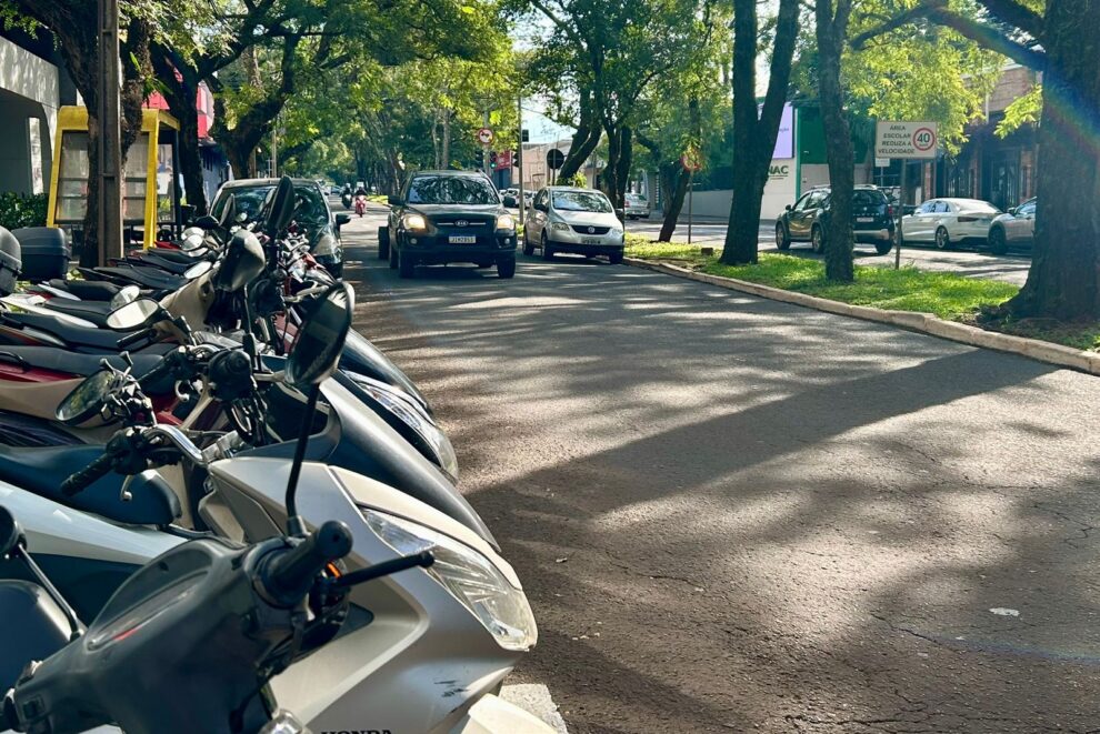 Paraná bate recorde de pagamento do IPVA: 2 em cada 3 veículos estão com imposto em dia e inadimplência cai 9%