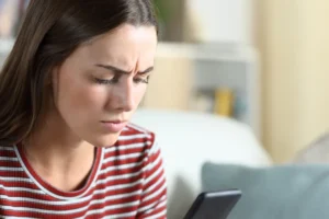 7 sinais que podem ajudar a identificar vídeos feitos com IA