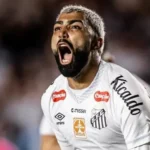À disposição no Santos, Gabigol tem números discretos no gramado sintético
