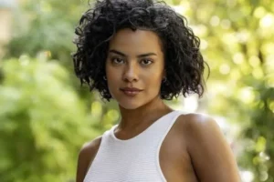 'Acho muito chique poder decidir o que eu quero fazer', afirma Bella Campos