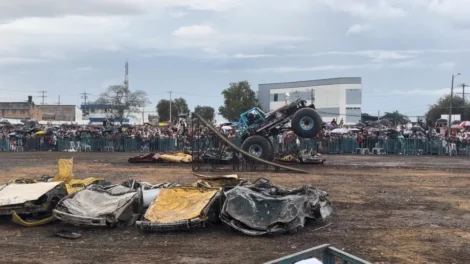 Acidente com 'monster truck' deixa dois mortos e 37 feridos na Colômbia