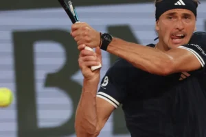 Alexander Zverev apura-se para as oitavas de final de Roland Garros