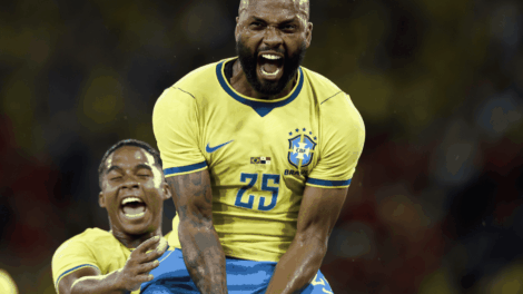 Ancelotti escala 2 times e seleção se despede com goleada sobre Panamá