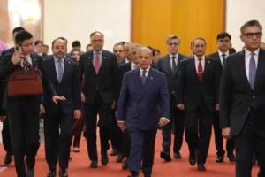 Após Trump e Putin, Xi recebe premiê do Paquistão, mediador da guerra no Irã
