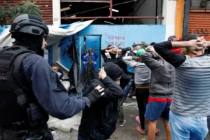 Após esvaziamento da cracolândia, usuários circulam por 260 pontos da Santa Cecília