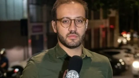Apresentador liga ao vivo para a polícia após repórter do SBT ser agredido