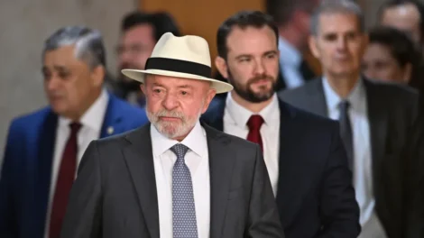 Aprovação de Lula é de 42%, mostra pesquisa RealTime Big Data