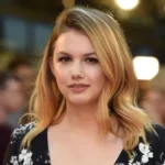 Atriz de 'Game of Thrones' relata surto psicótico após entrar em seita espiritual