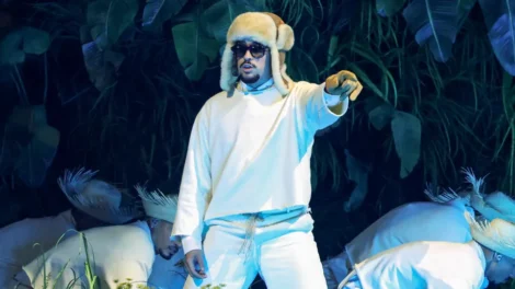 Bad Bunny diz sentir saudades do Brasil e faz declaração: 'Me apaixonei'